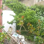 Lovely House דירה Nebida