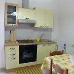 דירה Lovely House