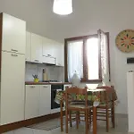 Lovely House דירה