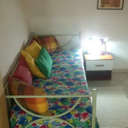 شقة Lovely House Nebida